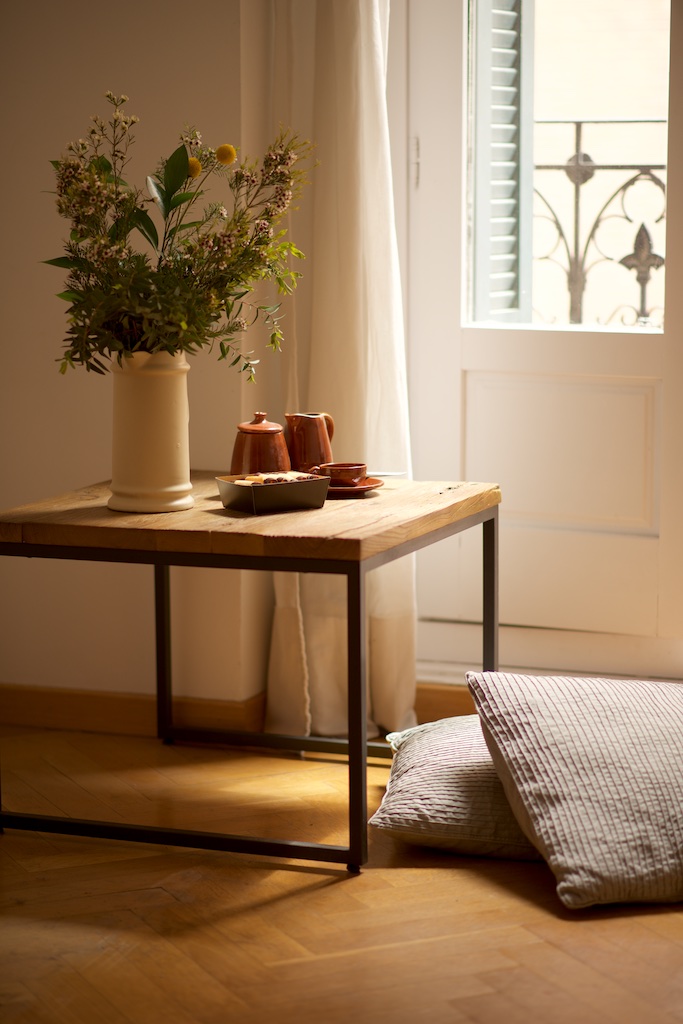 Mesa de rincón hierro y madera